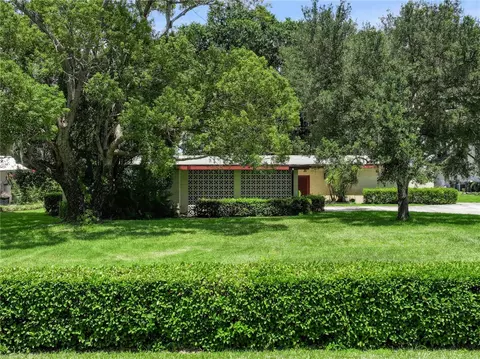 1210 W Lake Hamilton Dr, Winter Haven, FL 33881