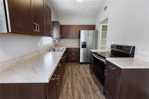 Kitchen - 545 Shady Ln, Bartow, FL 33830 photo 3 of 3