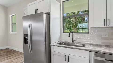 Kitchen - 3611 E Gaskins Rd, Bartow, FL 33830 photo 5 of 5