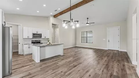 Living - 3611 E Gaskins Rd, Bartow, FL 33830 photo 6 of 7