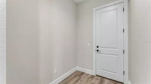 Entry Way - 3611 E Gaskins Rd, Bartow, FL 33830 photo 6 of 7