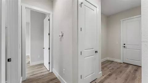 Entry Way - 3611 E Gaskins Rd, Bartow, FL 33830 photo 4 of 7