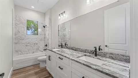 Bath - 3611 E Gaskins Rd, Bartow, FL 33830 photo 6 of 7