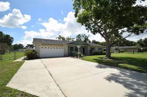 6739 Farris Dr, Lakeland, FL 33811