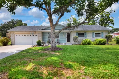 6739 Farris Dr, Lakeland, FL 33811