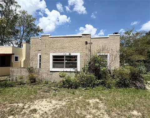 428 S 14th St, Haines City, FL 33844