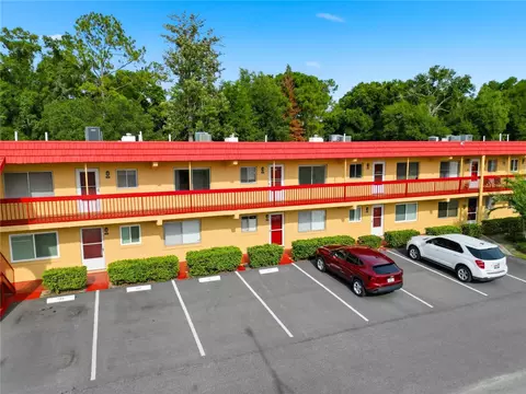 400 El Camino Dr #202, Winter Haven, FL 33884