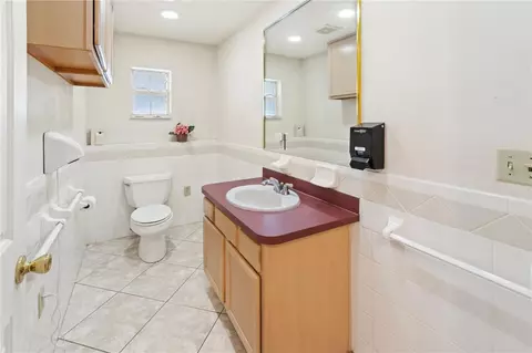 Bath - 245 Alturas Rd, Bartow, FL 33830 photo 6 of 6
