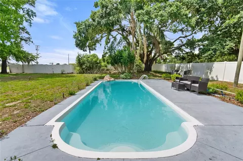 Exterior - 245 Alturas Rd, Bartow, FL 33830 photo 1 of 7