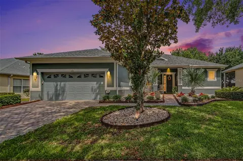 181 Crepe Myrtle Dr, Groveland, FL 34736