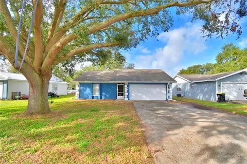 7504 Willow Wisp Dr E, Lakeland, FL 33810