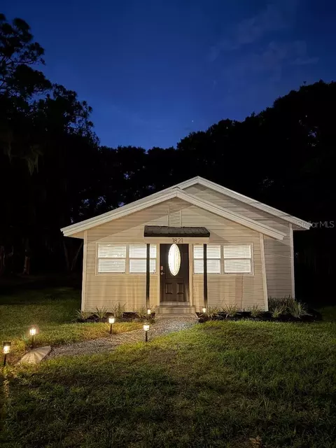 1821 W Chase St, Lakeland, FL 33815