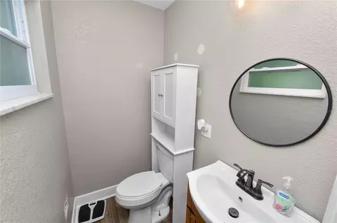 Bath - 4561 David Dr, Bartow, FL 33830 photo 3 of 3