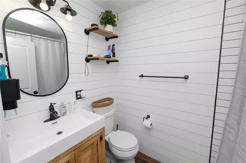Bath - 4561 David Dr, Bartow, FL 33830 photo 1 of 3