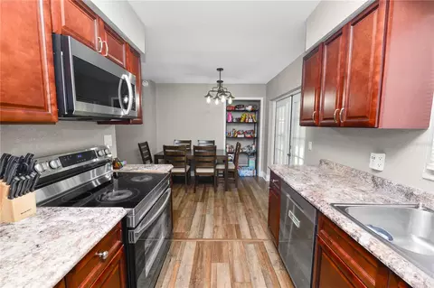 Kitchen - 4561 David Dr, Bartow, FL 33830 photo 4 of 4