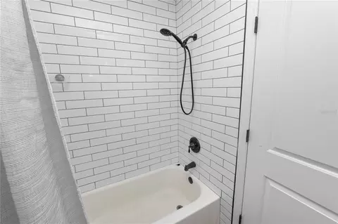 Bath - 4561 David Dr, Bartow, FL 33830 photo 2 of 3