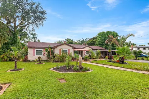 2227 12th St NW, Winter Haven, FL 33881