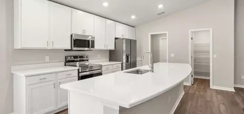 Kitchen - 617 Cypress Creek Run, Saint Cloud, FL 34771 photo 5 of 5