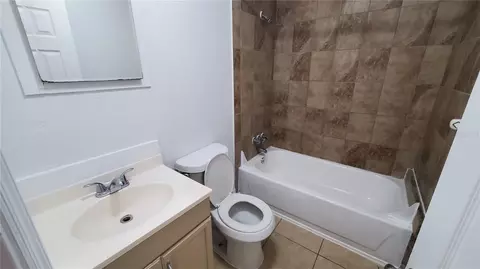 Bath - Undisclosed, Bartow, FL 33830 photo 2 of 3