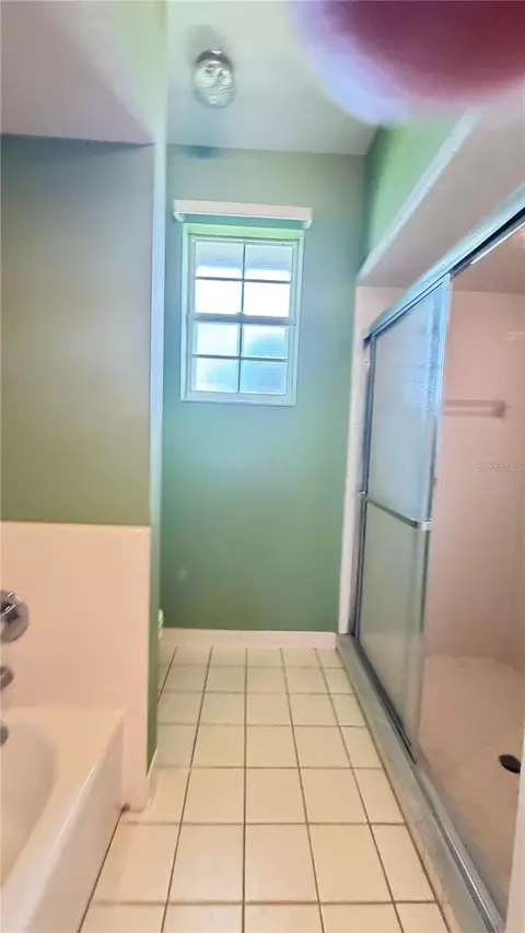 Bath - 1 Enclave Dr, Winter Haven, FL 33884 photo 3 of 4