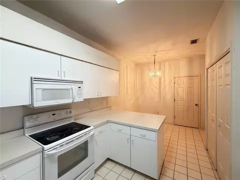 Kitchen - 1 Enclave Dr, Winter Haven, FL 33884 photo 2 of 3