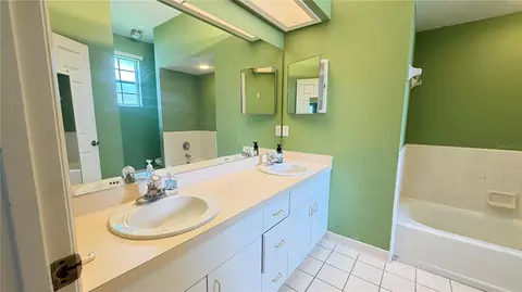 Bath - 1 Enclave Dr, Winter Haven, FL 33884 photo 1 of 4