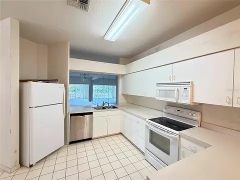 Kitchen - 1 Enclave Dr, Winter Haven, FL 33884 photo 1 of 3