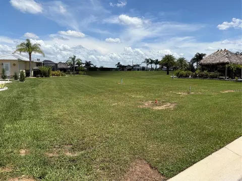 2884 Wood Duck Dr, Polk City, FL 33868
