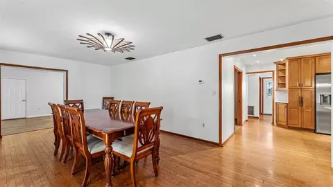 Dining - 1145 E George St, Bartow, FL 33830 photo 2 of 3