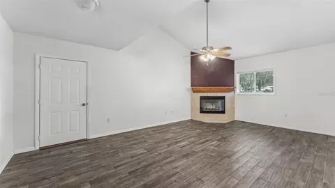 Living - 1145 E George St, Bartow, FL 33830 photo 2 of 4