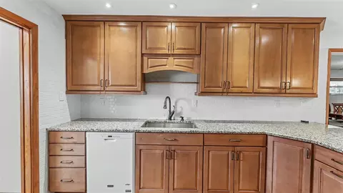 Kitchen - 1145 E George St, Bartow, FL 33830 photo 3 of 4