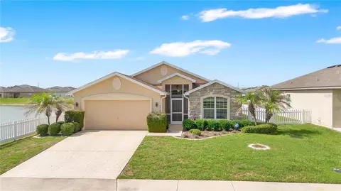 4919 St James Dr, Winter Haven, FL 33881
