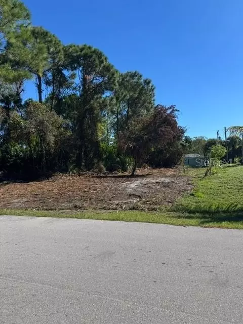 1979 Sandia Rd SE, Palm Bay, FL 32909