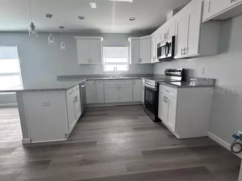Kitchen - 2055 Macon St, Bartow, FL 33830 photo 1 of 1