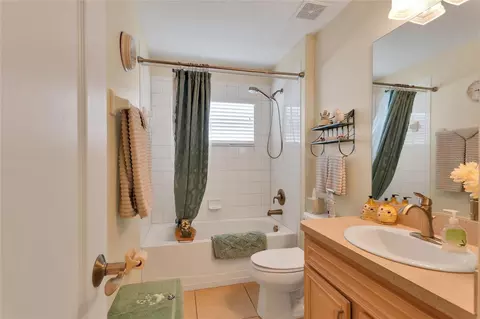 Bath - 4132 Martindale Loop, Winter Haven, FL 33884 photo 1 of 4