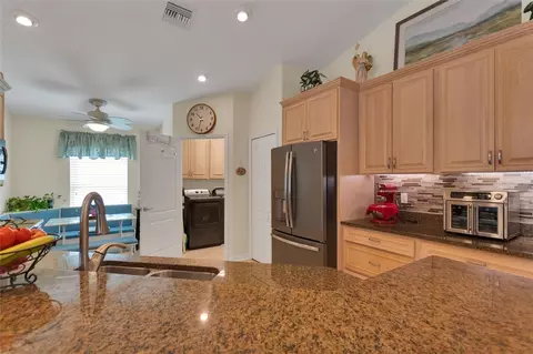 Kitchen - 4132 Martindale Loop, Winter Haven, FL 33884 photo 3 of 5