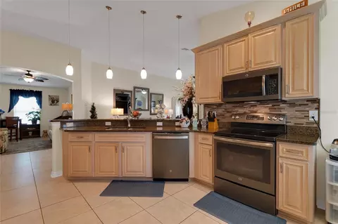 Kitchen - 4132 Martindale Loop, Winter Haven, FL 33884 photo 4 of 5