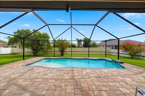 Exterior - 315 Lanceolate Dr, Winter Haven, FL 33880 photo 2 of 9