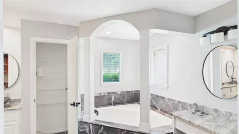 Bath - 315 Lanceolate Dr, Winter Haven, FL 33880 photo 4 of 6