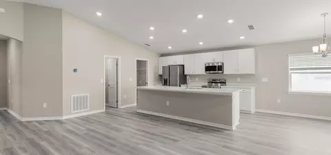 Kitchen - 35458 Coventry Fields Loop, Zephyrhills, FL 33541 photo 2 of 4