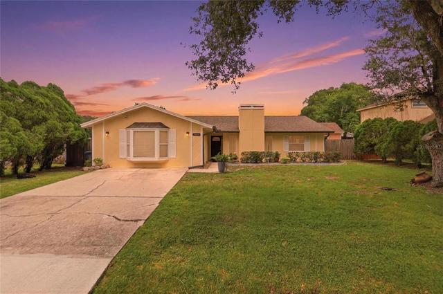 4934 Wildflower Dr, Lakeland, FL 33811