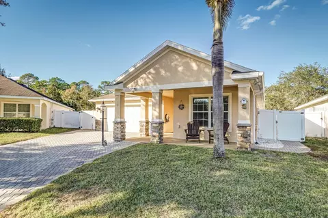 7233 Wakeview Dr, Davenport, FL 33896 photo 2