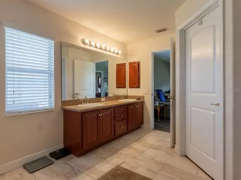 Bath - 233 Mandolin Dr, Winter Haven, FL 33884 photo 3 of 3