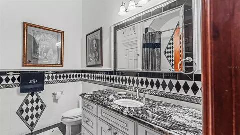 Bath - 5503 Downing St, Dover, FL 33527 photo 6 of 10