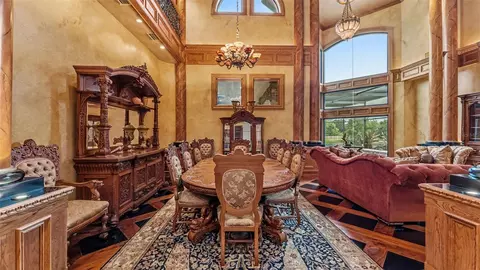 Dining - 5503 Downing St, Dover, FL 33527 photo 1 of 3