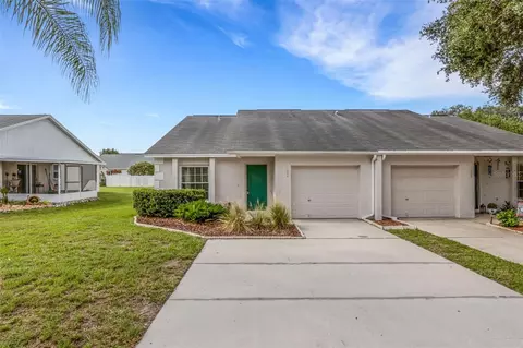 1084 Meadowood Pointe Rd, Lakeland, FL 33811