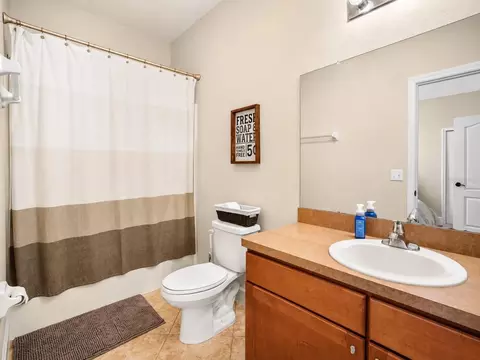 Bath - 1939 Griffin Trl, Bartow, FL 33830 photo 5 of 5