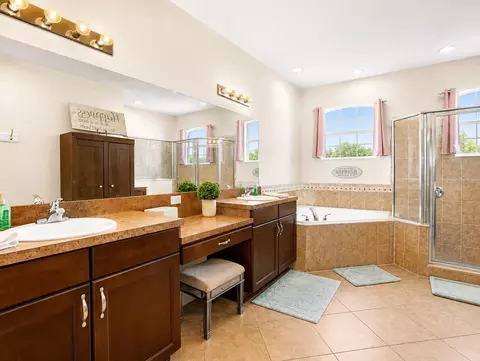 Bath - 1939 Griffin Trl, Bartow, FL 33830 photo 1 of 5