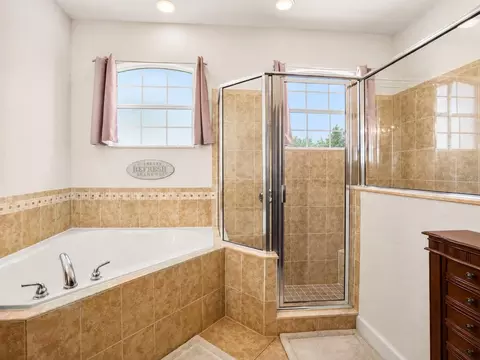 Bath - 1939 Griffin Trl, Bartow, FL 33830 photo 2 of 5
