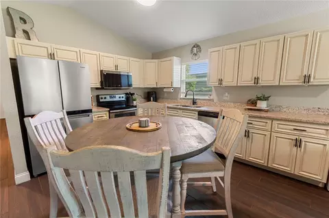 Kitchen - 765 S Dudley Ave, Bartow, FL 33830 photo 2 of 3